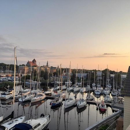 Ferienwohnung Marina Am Ryck Greifswald Exteriör bild